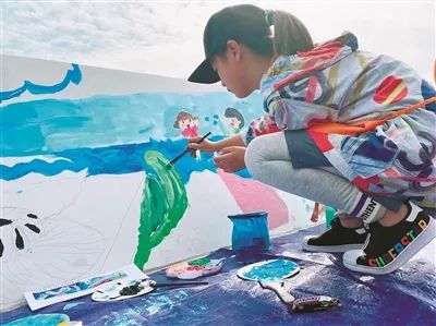习近平当年在“世界地球日”的一封回信 勉励孩子们接续环保行动︱15年，聚沙成塔的力量