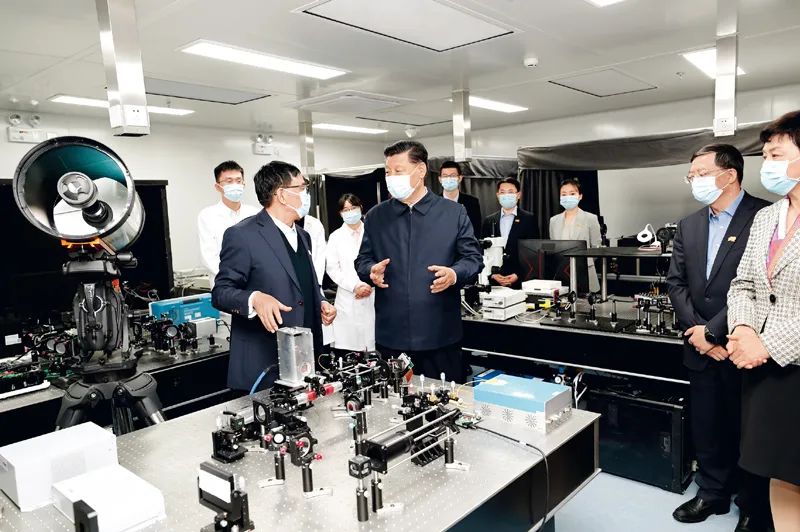 《求是》杂志发表习近平总书记重要文章《把握新发展阶段，贯彻新发展理念，构建新发展格局》