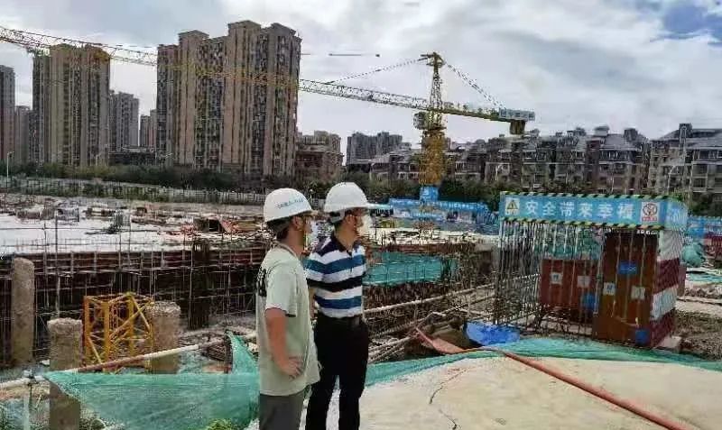 我局统筹打好疫情防控和防汛抗台两场硬仗 我局统筹打好疫情防控和防汛抗台两场硬仗