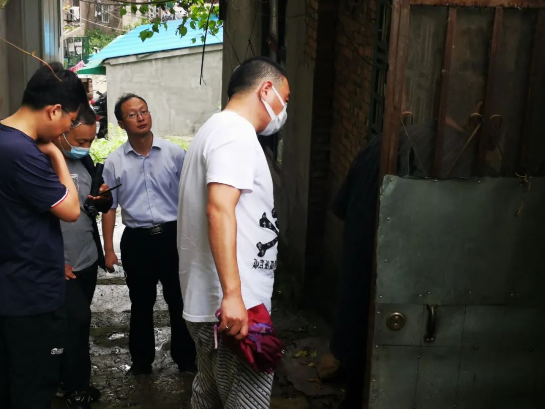 我局统筹打好疫情防控和防汛抗台两场硬仗 我局统筹打好疫情防控和防汛抗台两场硬仗