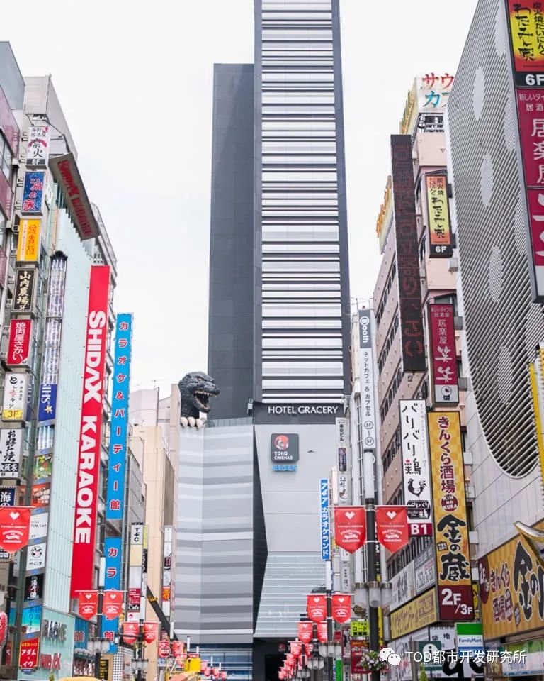 世界第一车站与顶级繁华大商圈 ——新宿站 世界第一车站与顶级繁华大商圈 ——新宿站