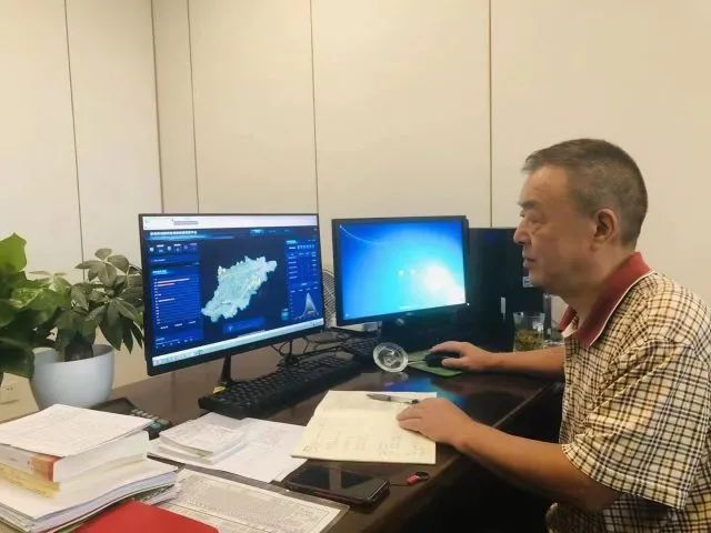 台风“烟花”到来  杭州市规划资源系统干部职工奋战在一线