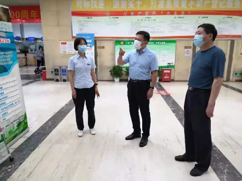 我局统筹打好疫情防控和防汛抗台两场硬仗
