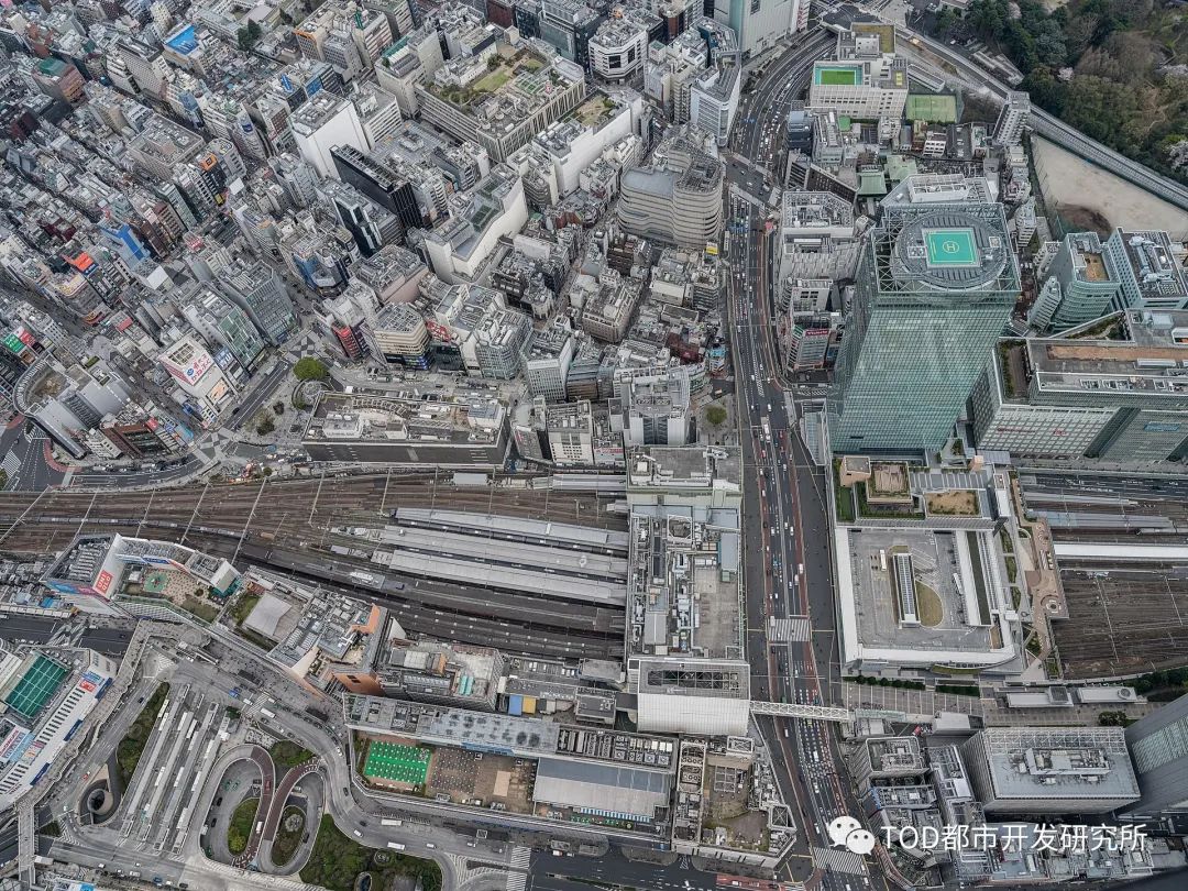 世界第一车站与顶级繁华大商圈 ——新宿站 世界第一车站与顶级繁华大商圈 ——新宿站