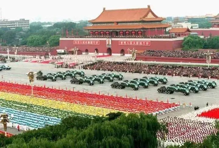 汇聚民族伟力的中国梦起点——以天安门广场地区改扩建回溯建党百年历程 汇聚民族伟力的中国梦起点——以天安门广场地区改扩建回溯建党百年历程