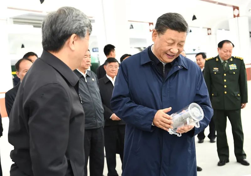 习近平：以人为本完善城市功能，推动西藏高质量发展