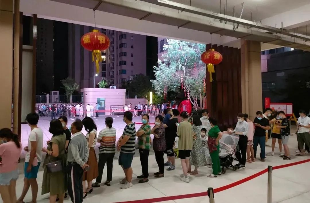 我局统筹打好疫情防控和防汛抗台两场硬仗