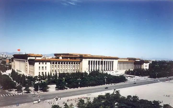 汇聚民族伟力的中国梦起点——以天安门广场地区改扩建回溯建党百年历程 汇聚民族伟力的中国梦起点——以天安门广场地区改扩建回溯建党百年历程