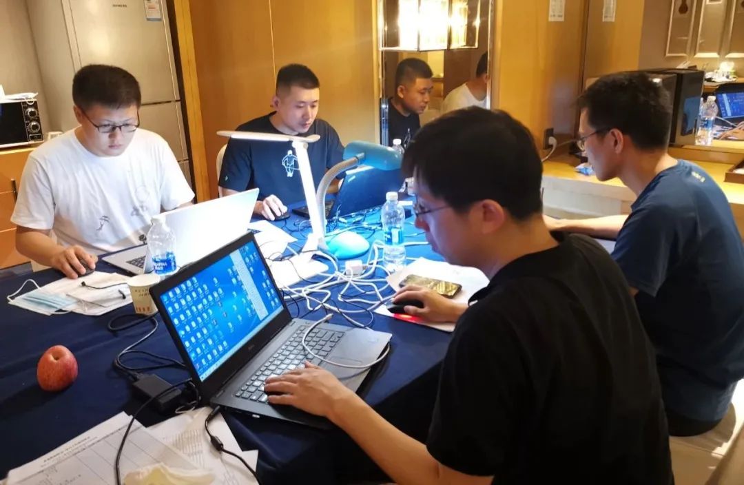 我局统筹打好疫情防控和防汛抗台两场硬仗