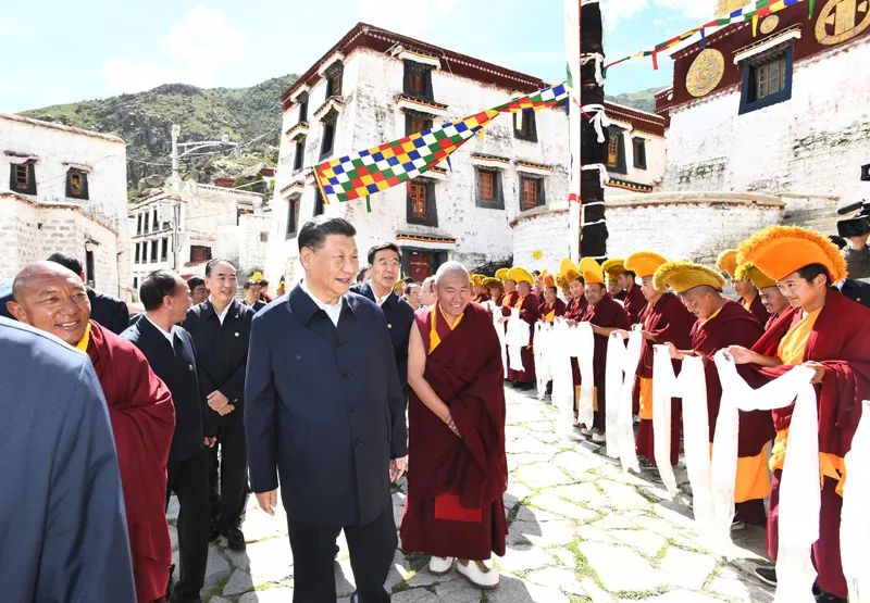 习近平：以人为本完善城市功能，推动西藏高质量发展