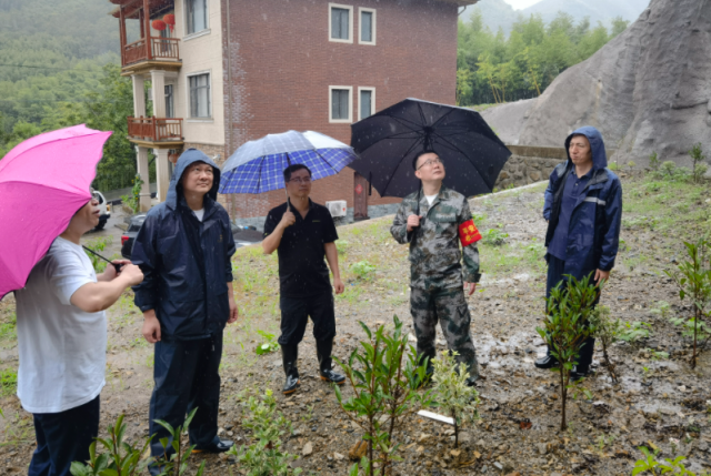 台风“烟花”到来  杭州市规划资源系统干部职工奋战在一线
