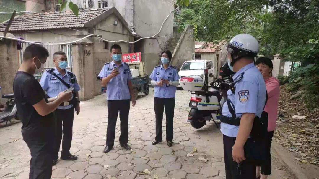 我局统筹打好疫情防控和防汛抗台两场硬仗 我局统筹打好疫情防控和防汛抗台两场硬仗