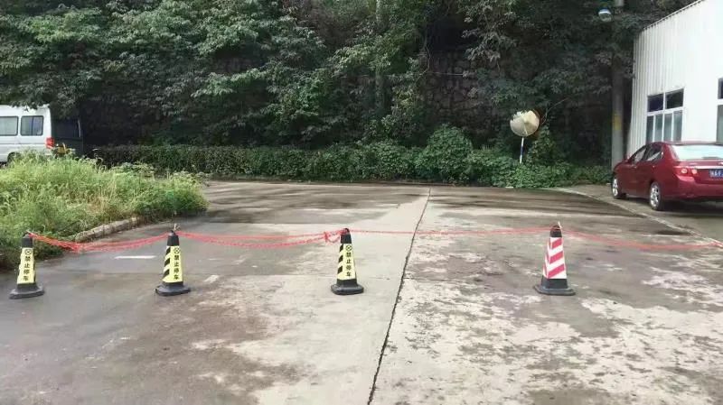 我局统筹打好疫情防控和防汛抗台两场硬仗 我局统筹打好疫情防控和防汛抗台两场硬仗
