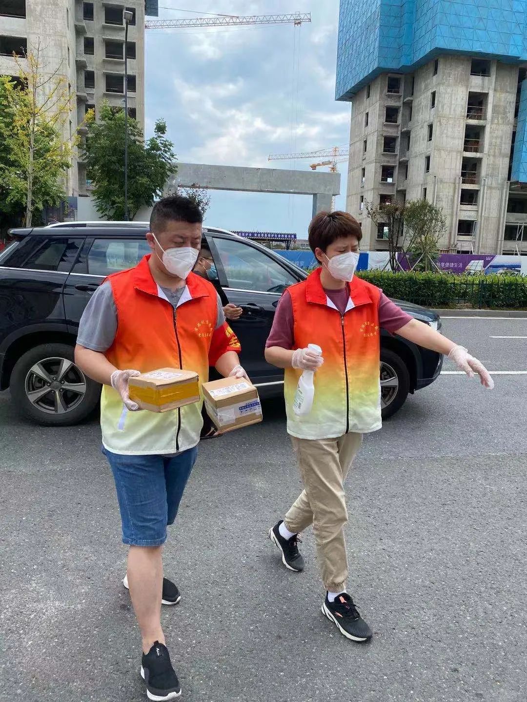 赓续初心使命，值守抗疫一线