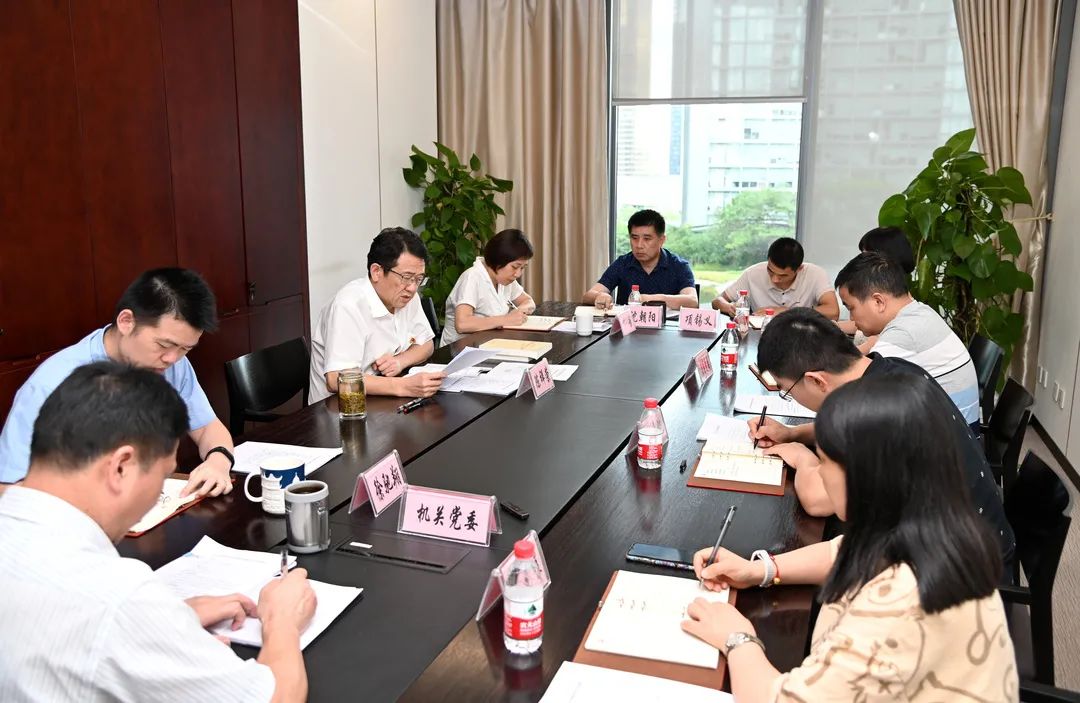 陈祥荣以普通党员身份参加党支部党史学习教育专题组织生活会