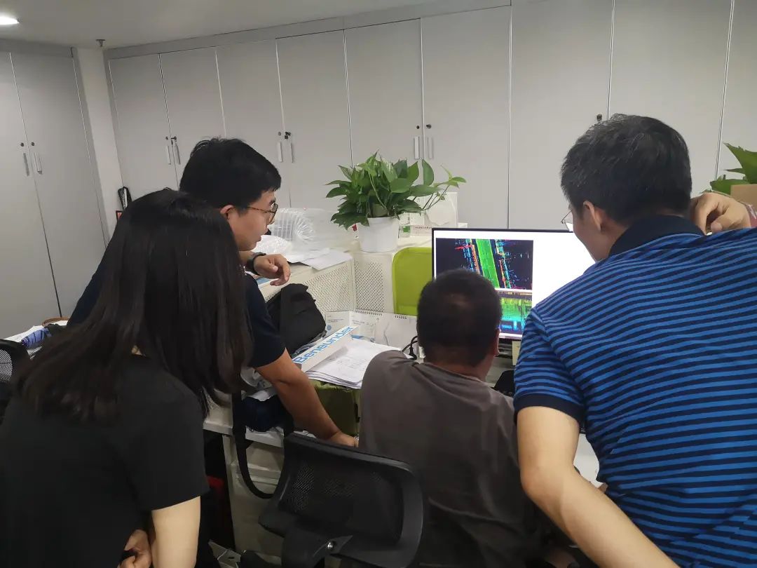 我院研发的高精度车载移动测量系统投入生产使用 我院研发的高精度车载移动测量系统投入生产使用