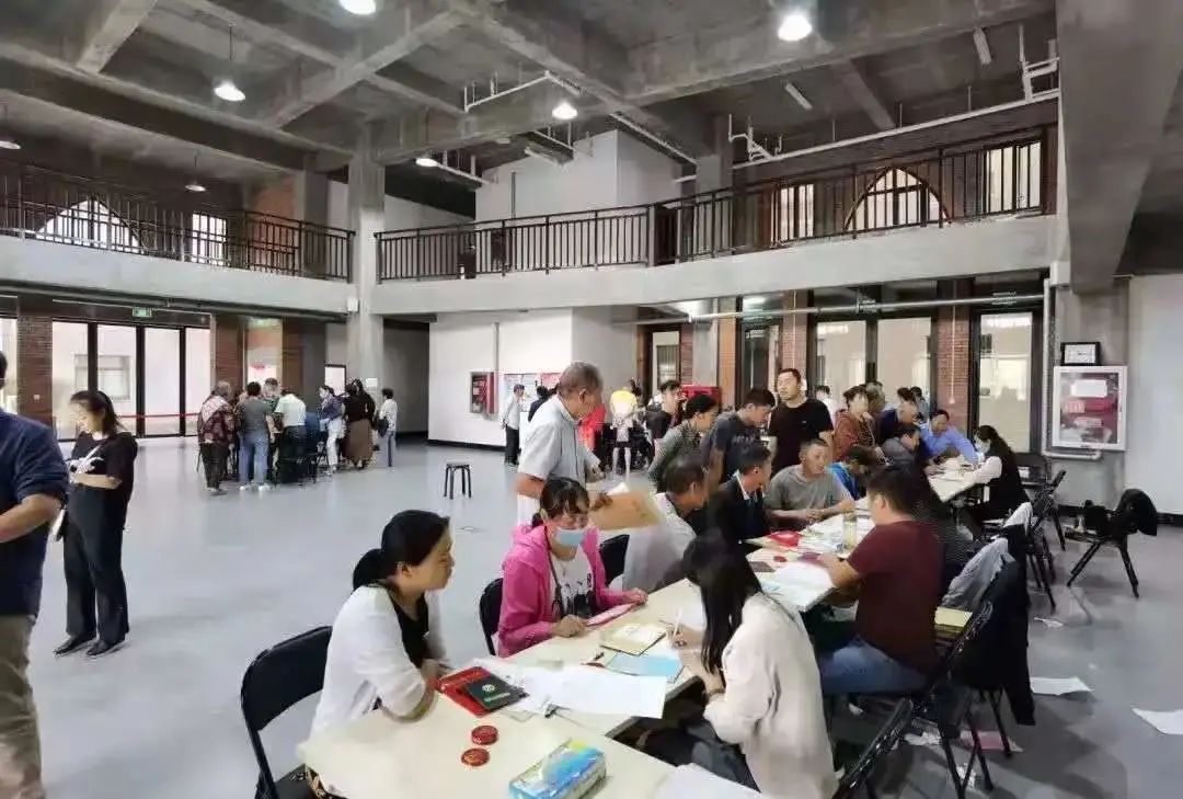 《中国自然资源报》专版头条报道江苏农村不动产登记发证工作 我市六合区工作经验获点赞