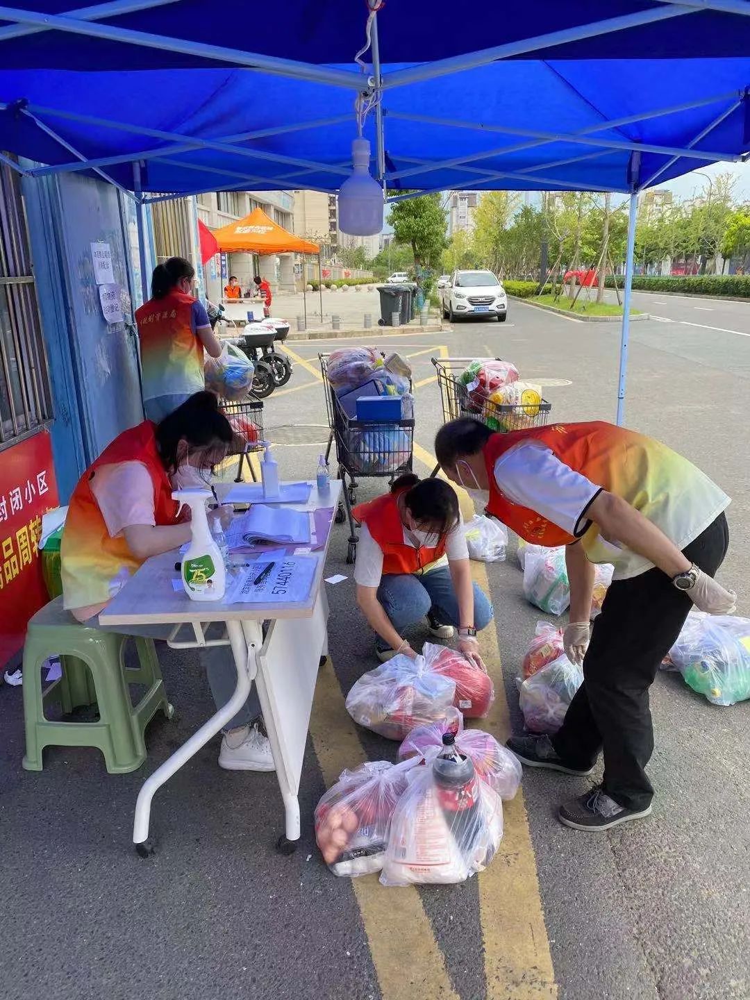 赓续初心使命，值守抗疫一线