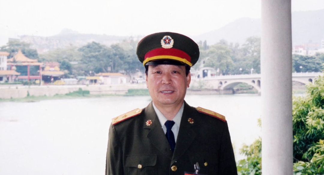 一位共和国将军的选择：退休18年，他成为种出“千军万马”的“树司令”