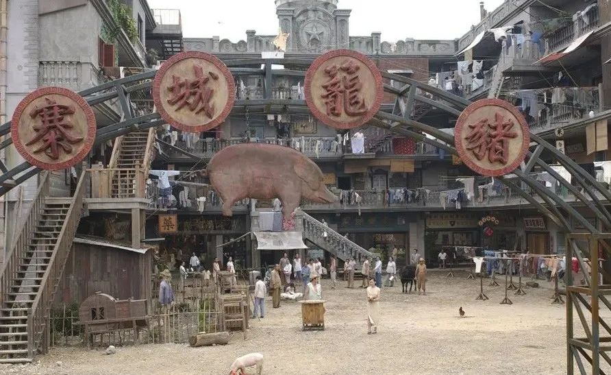 魔都现实版“猪笼寨”，内部破败却无人敢拆：设计改造也许是唯一出路…