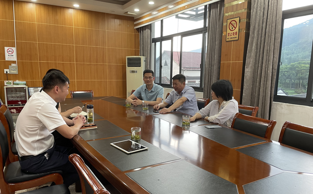零容忍 严打击｜市规划资源局余杭分局严打非法开采行为 用实际行动守护绿水青山