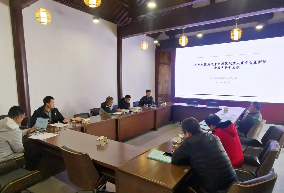 因“地”制“仪”防治监测有成效