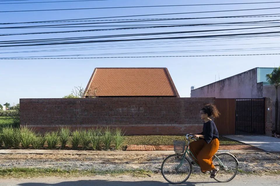 以砖为媒，十个值得一看的住宅建筑