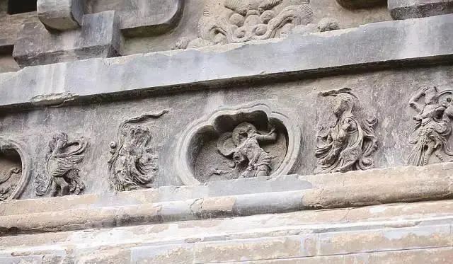 京城古迹丨燃灯塔:1400年的古老建筑,地标意义的文化象征 京城古迹丨燃灯塔:1400年的古老建筑,地标意义的文化象征