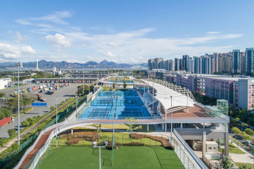 这些建筑“脑壳在发光”,带你看13组屋顶空间创意设计 这些建筑“脑壳在发光”,带你看13组屋顶空间创意设计