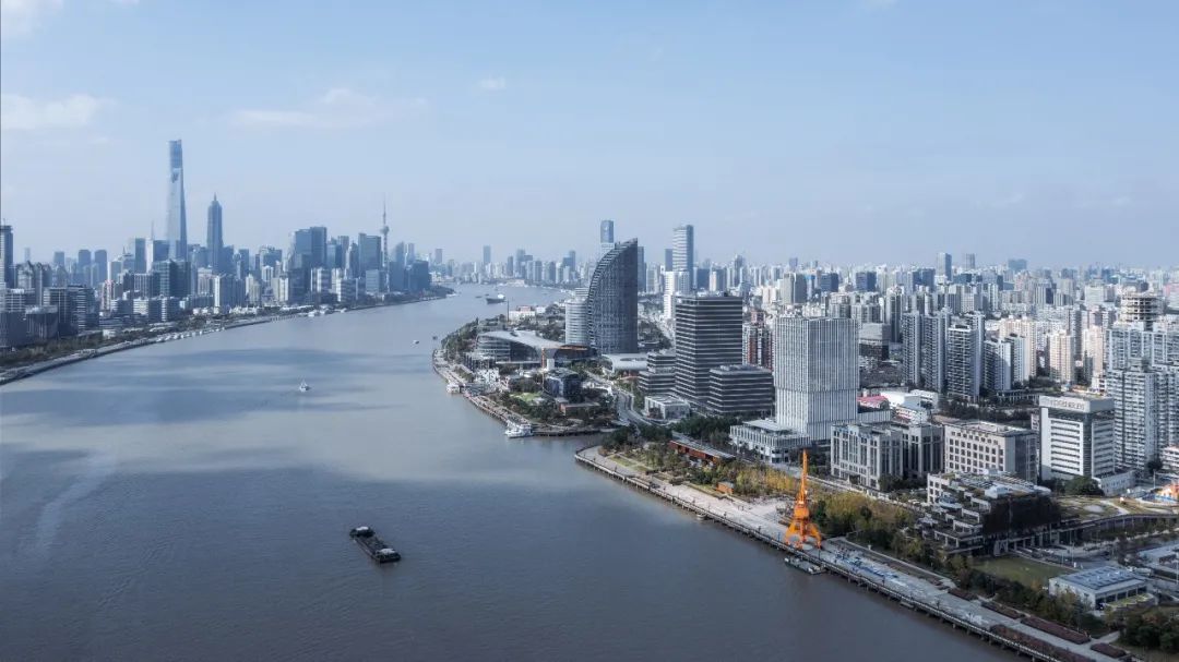 “工业锈带”转型“生活秀带”：上海杨浦滨江船厂地区城市设计