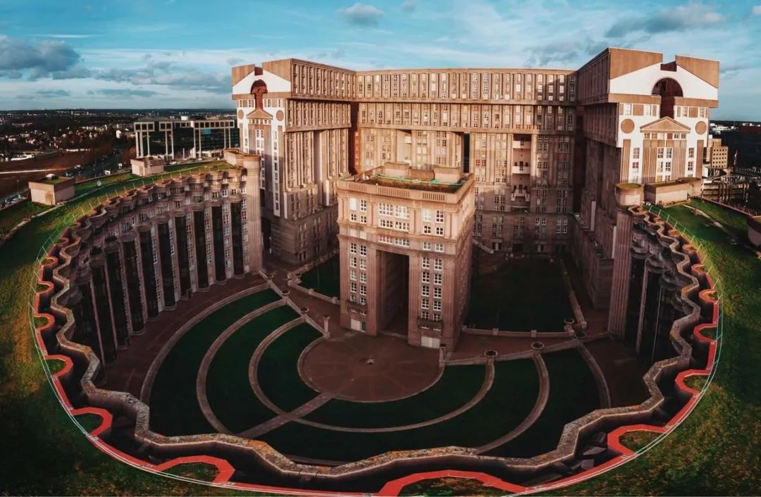 巨星陨落丨里卡多·波菲(Ricardo Bofill)西班牙鬼才建筑师的梦幻世界【环球建筑】 巨星陨落丨里卡多·波菲(Ricardo Bofill)西班牙鬼才建筑师的梦幻世界【环球建筑】