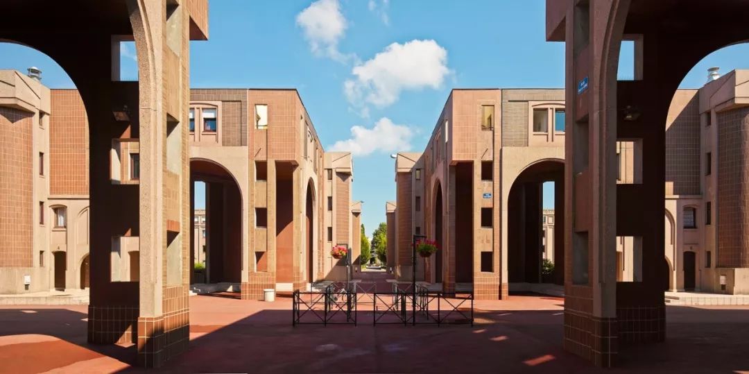 巨星陨落丨里卡多·波菲(Ricardo Bofill)西班牙鬼才建筑师的梦幻世界【环球建筑】 巨星陨落丨里卡多·波菲(Ricardo Bofill)西班牙鬼才建筑师的梦幻世界【环球建筑】