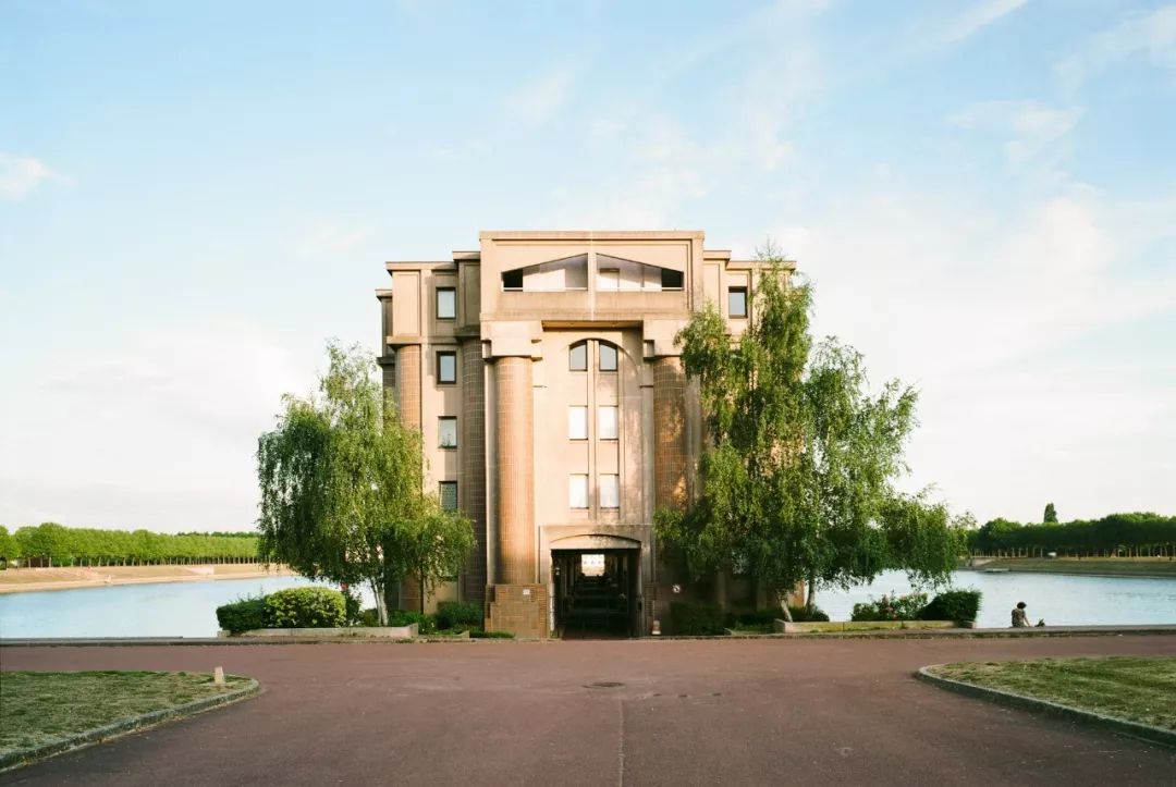 巨星陨落丨里卡多·波菲（Ricardo Bofill）西班牙鬼才建筑师的梦幻世界【环球建筑】