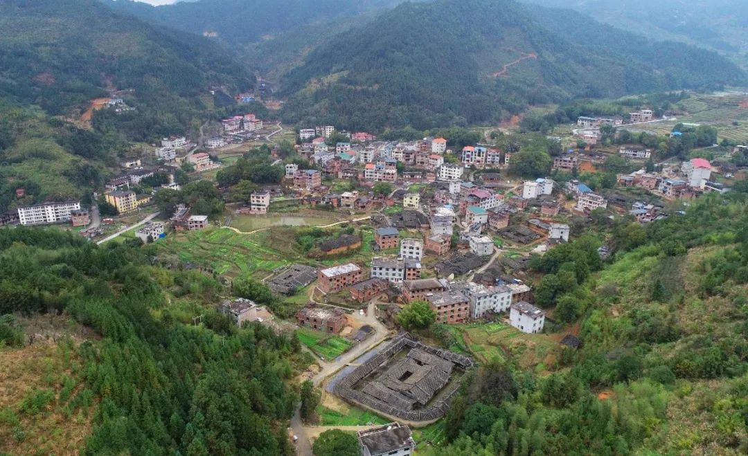 孔惟洁 林晓丹 戴方睿 | 关于建立中国传统聚落景观式保护体系的思考