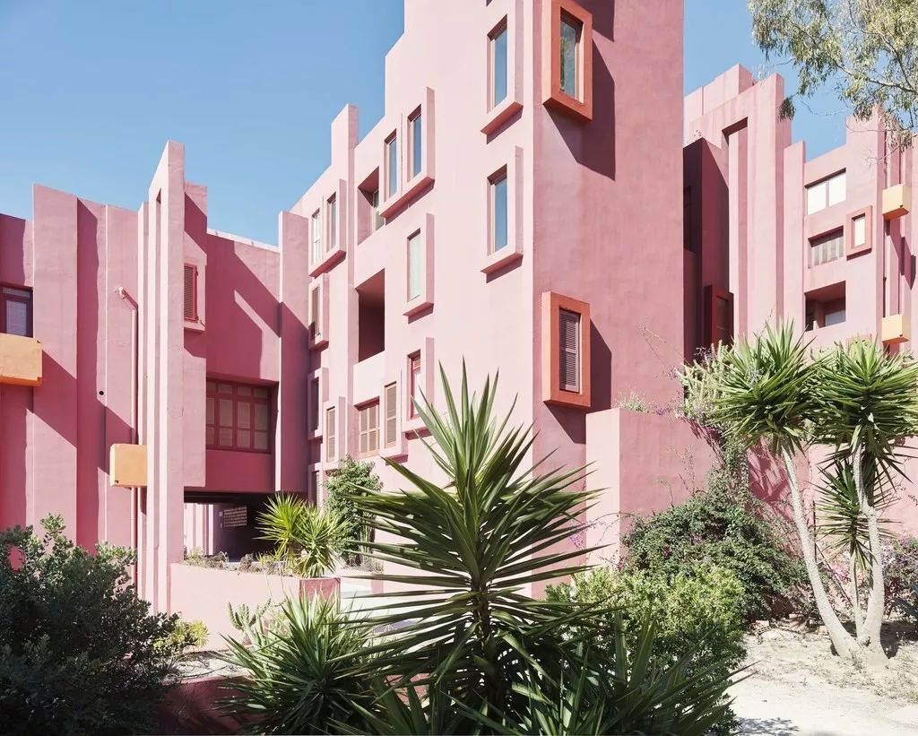 巨星陨落丨里卡多·波菲(Ricardo Bofill)西班牙鬼才建筑师的梦幻世界【环球建筑】 巨星陨落丨里卡多·波菲(Ricardo Bofill)西班牙鬼才建筑师的梦幻世界【环球建筑】
