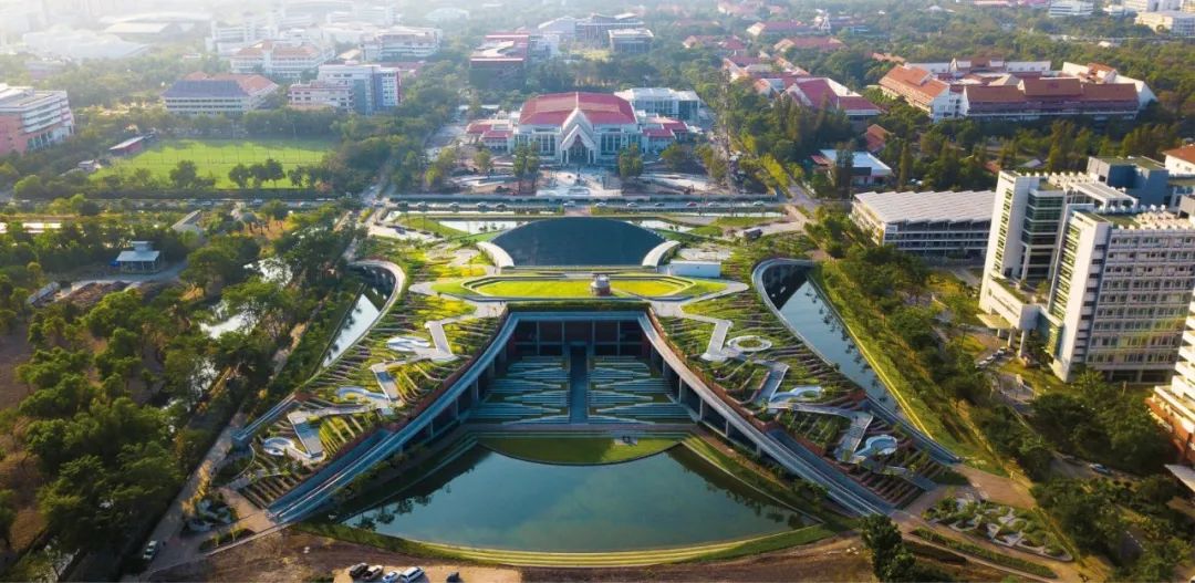 这些建筑“脑壳在发光”,带你看13组屋顶空间创意设计 这些建筑“脑壳在发光”,带你看13组屋顶空间创意设计