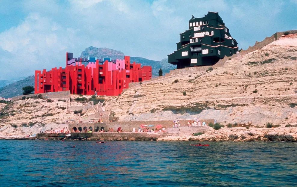 巨星陨落丨里卡多·波菲(Ricardo Bofill)西班牙鬼才建筑师的梦幻世界【环球建筑】 巨星陨落丨里卡多·波菲(Ricardo Bofill)西班牙鬼才建筑师的梦幻世界【环球建筑】