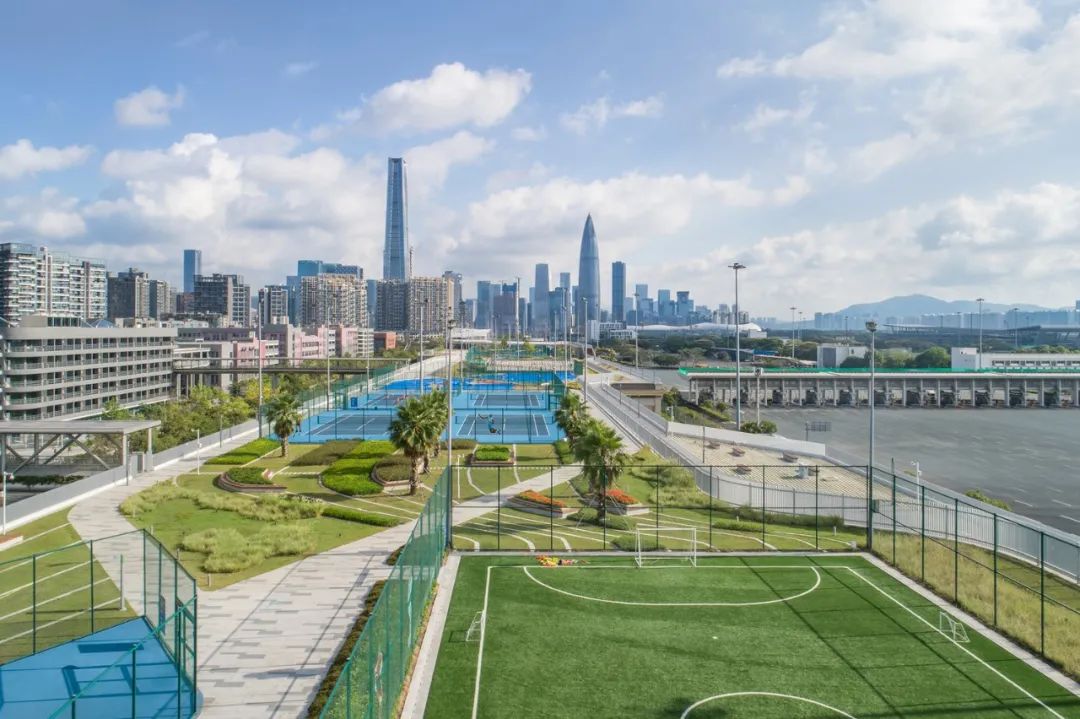 这些建筑“脑壳在发光”,带你看13组屋顶空间创意设计 这些建筑“脑壳在发光”,带你看13组屋顶空间创意设计