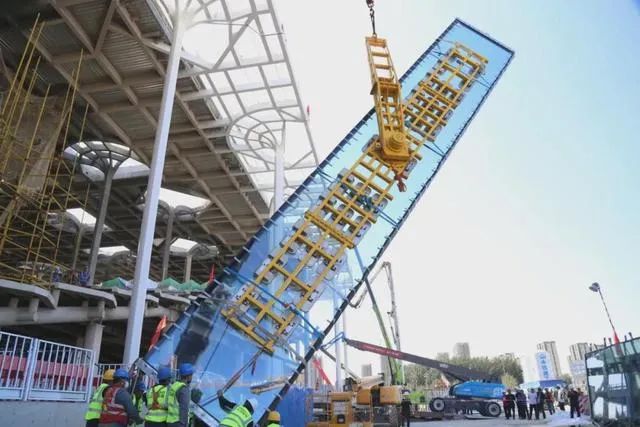 Snøhetta北京图书馆因16米幕墙引争议，建筑师能为“鸟类撞击”做什么？