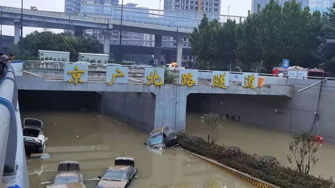 硅基空间崛起下的城市更新