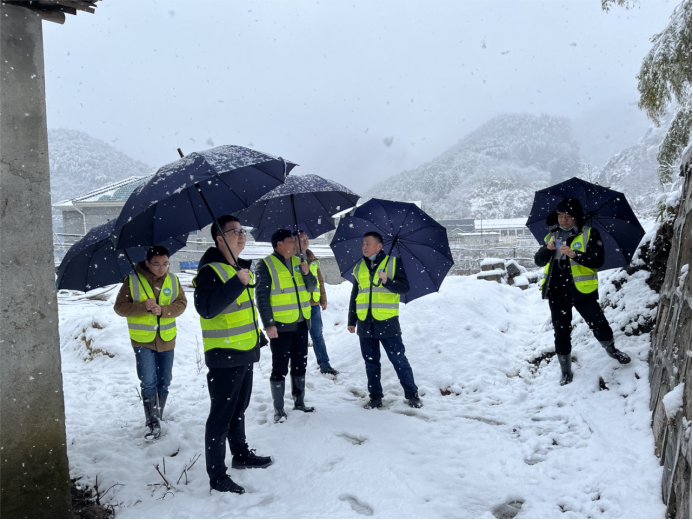 市规划资源局余杭分局积极防范雨雪冰冻天气 做好地质灾害巡查 市规划资源局余杭分局积极防范雨雪冰冻天气 做好地质灾害巡查