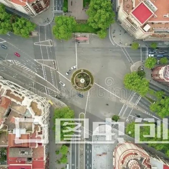 现代城市需要怎样的停车场?在水泥地上画框的时代该翻篇了! 现代城市需要怎样的停车场?在水泥地上画框的时代该翻篇了!