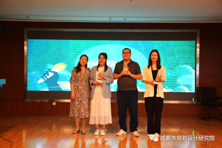 与时代共同进步，与城市共同成长——2021-2022年度院级优秀项目交流展示暨2022年第一次学术交流节活动隆重举行