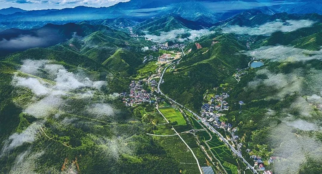 乡村来了规划师 |《人民日报》整版聚焦临安,是因为这件事…… 乡村来了规划师 |《人民日报》整版聚焦临安,是因为这件事……