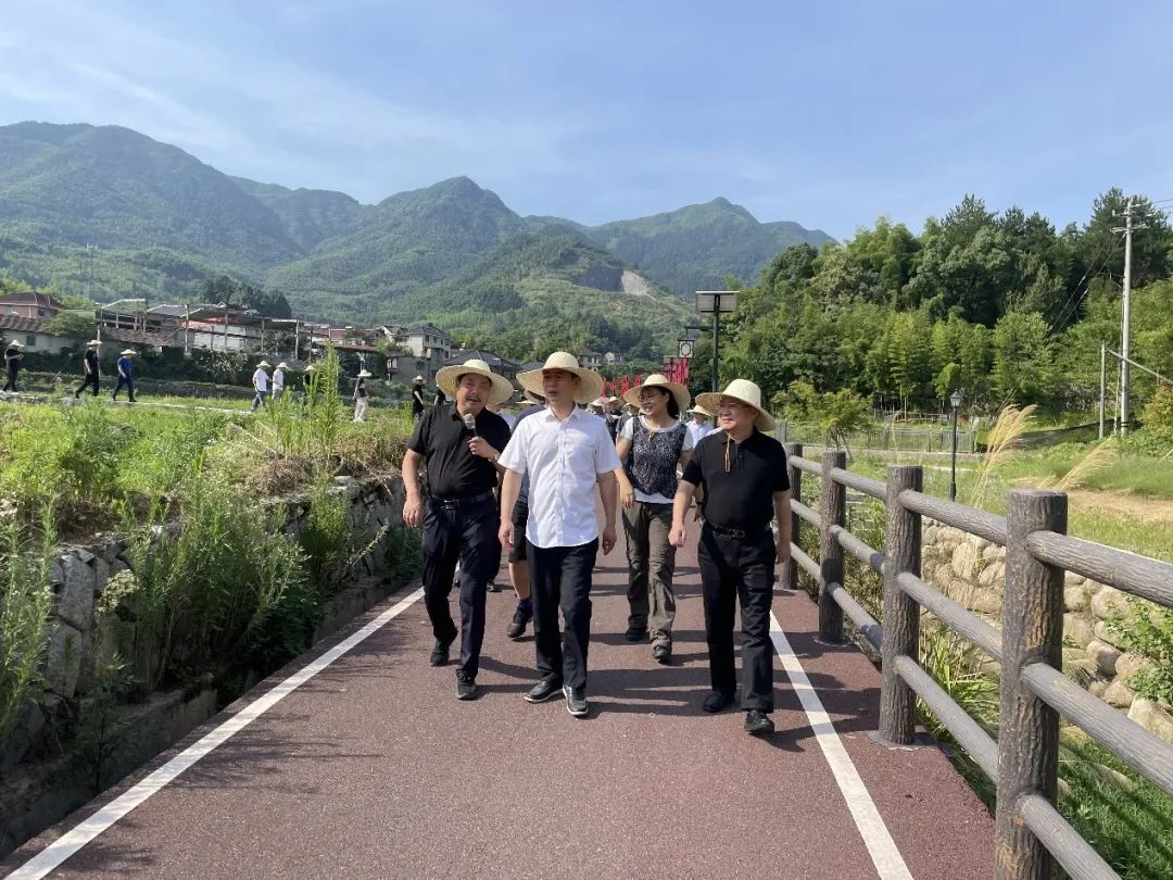 统筹谋划“共富带” 全力以赴抓工程︱市局召开全域土地综合整治系统工作会议