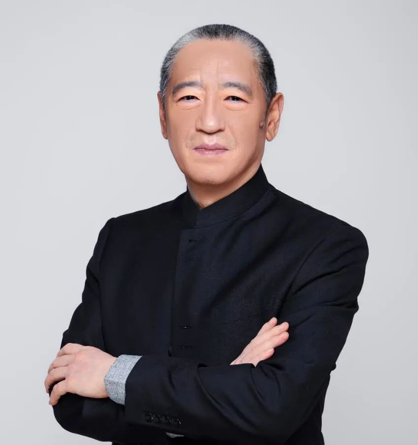 尹稚：以人民为中心 促进农业转移人口市民化