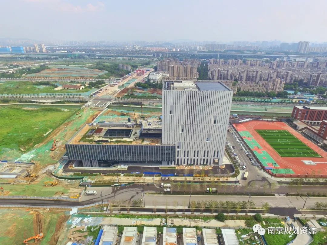 这个建筑会“呼吸”——贯彻绿色建筑理念 建设低碳生态城市