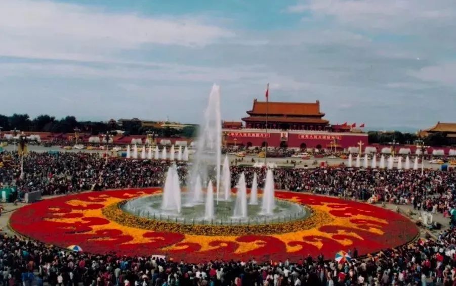1986-2022年,天安门广场国庆大花篮集锦! 1986-2022年,天安门广场国庆大花篮集锦!
