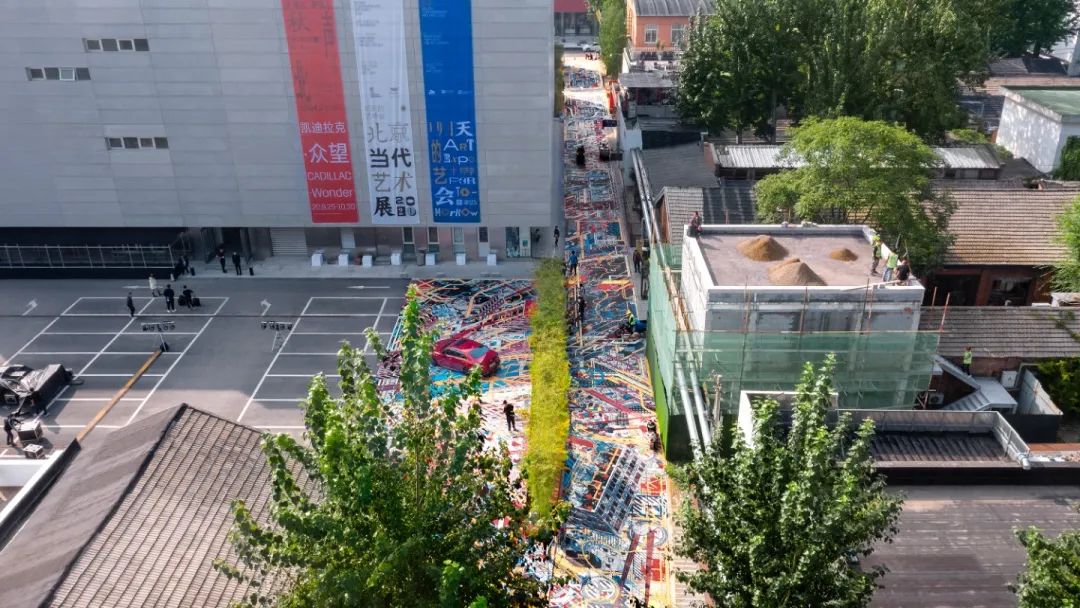 我更愿意讲述那些跟人们日常生活相关的微小的市井空间...... 我更愿意讲述那些跟人们日常生活相关的微小的市井空间......