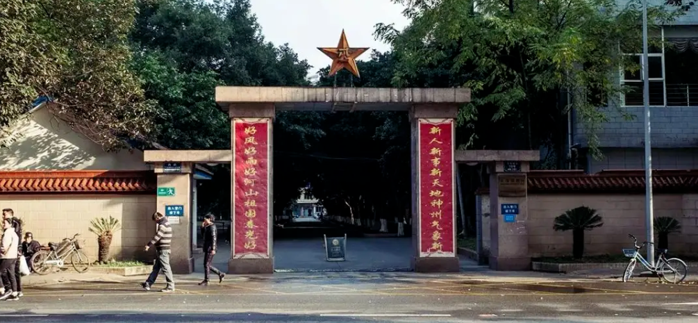 中国城市为什么有那么多围墙？